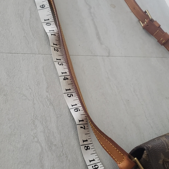 Authentic Pre-owned Louis Vuitton St Cloud GM - Picture 17 of 17